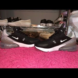NWT Nike ID Custom Air Max 270